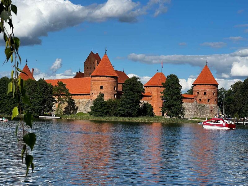 Kuzey Avrupa Turu (Otobüs ile gidiş - Uçak ile dönüş)