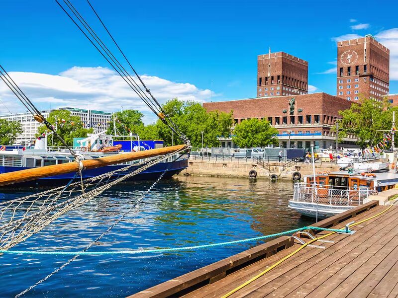 Kuzey Avrupa Turu (Otobüs ile gidiş - Uçak ile dönüş)