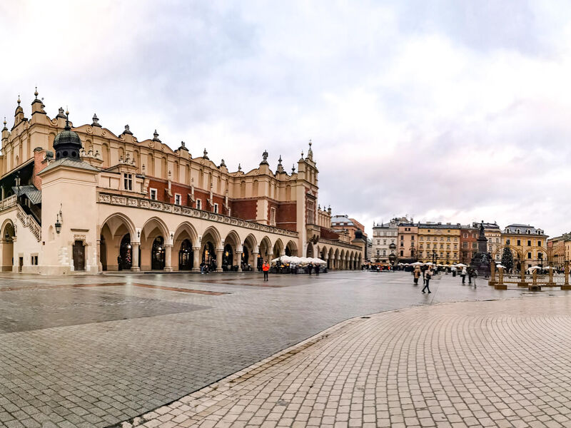 Kuzey Avrupa (Uçak ile Gidiş-Otobüs ile Dönüş)