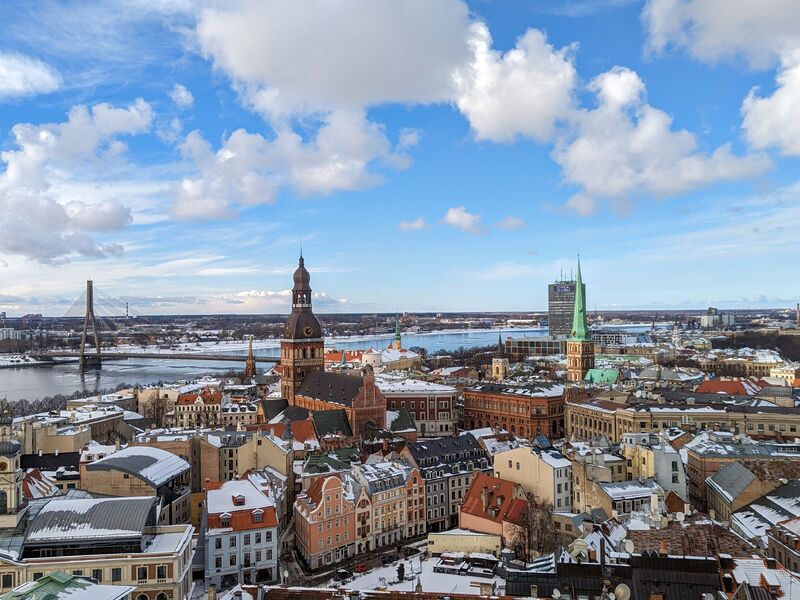 Kuzey Avrupa (Uçak ile Gidiş-Otobüs ile Dönüş)